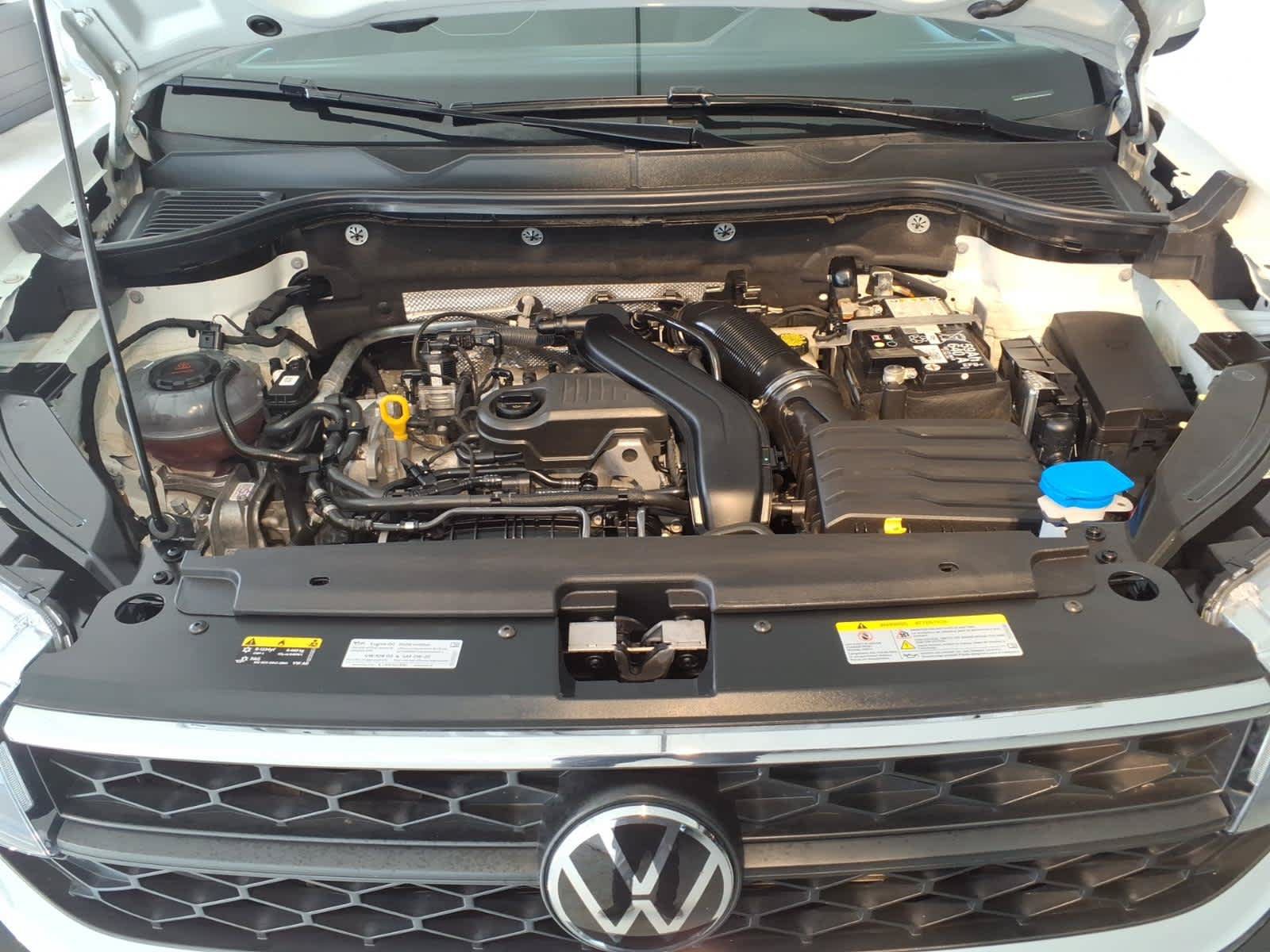 Used 2024 Volkswagen Taos SE AWD/4WD image 25