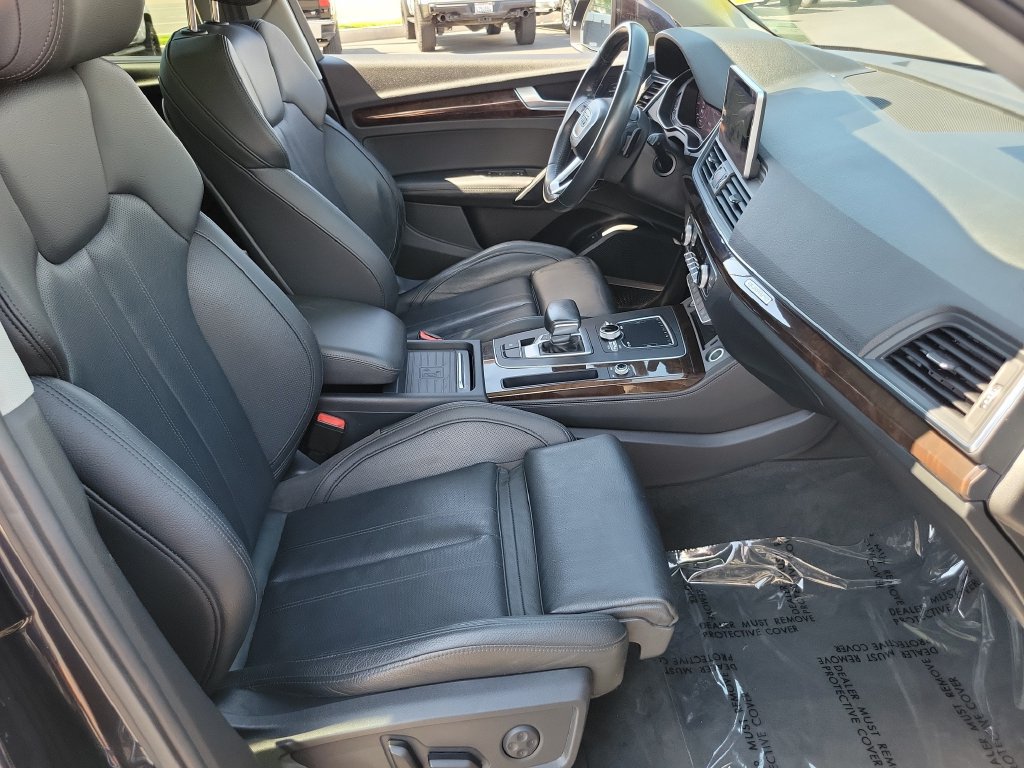Used 2019 Audi Q5 Premium w/ Premium Plus Package AWD/4WD image 20
