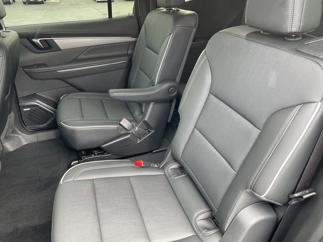 Used 2025 Buick Enclave Preferred AWD/4WD image 16