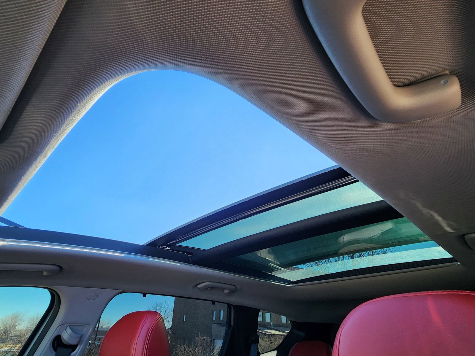 Used 2023 Hyundai Santa Fe SEL w/ Premium Package image 27