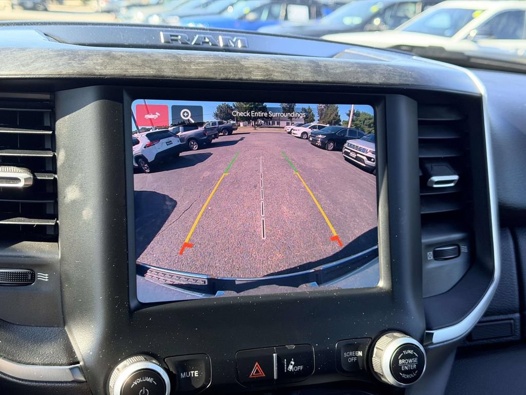 Used 2024 RAM 1500 Big Horn AWD/4WD image 18