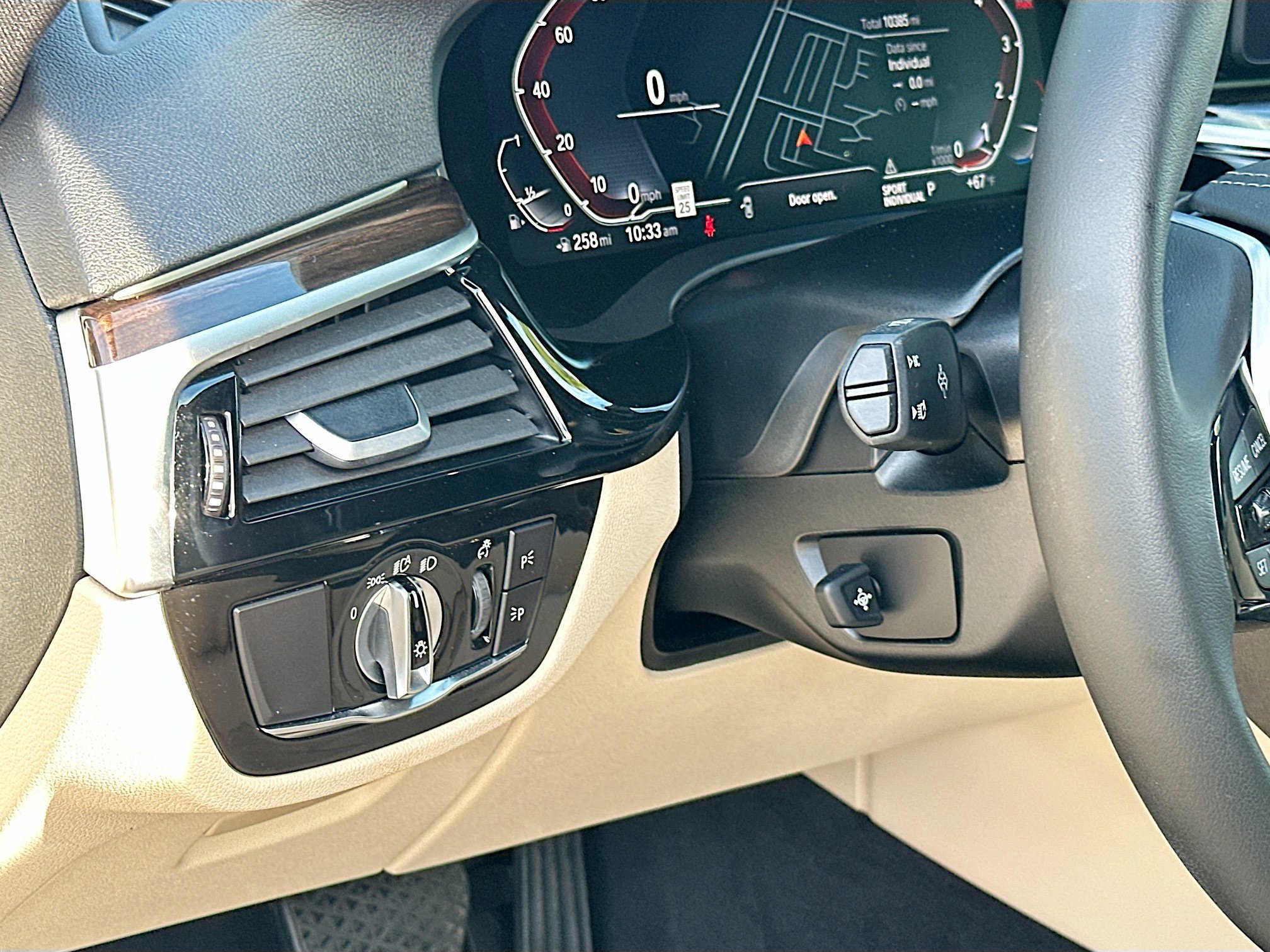 Certified 2023 BMW 530i w/ Premium Package image 10