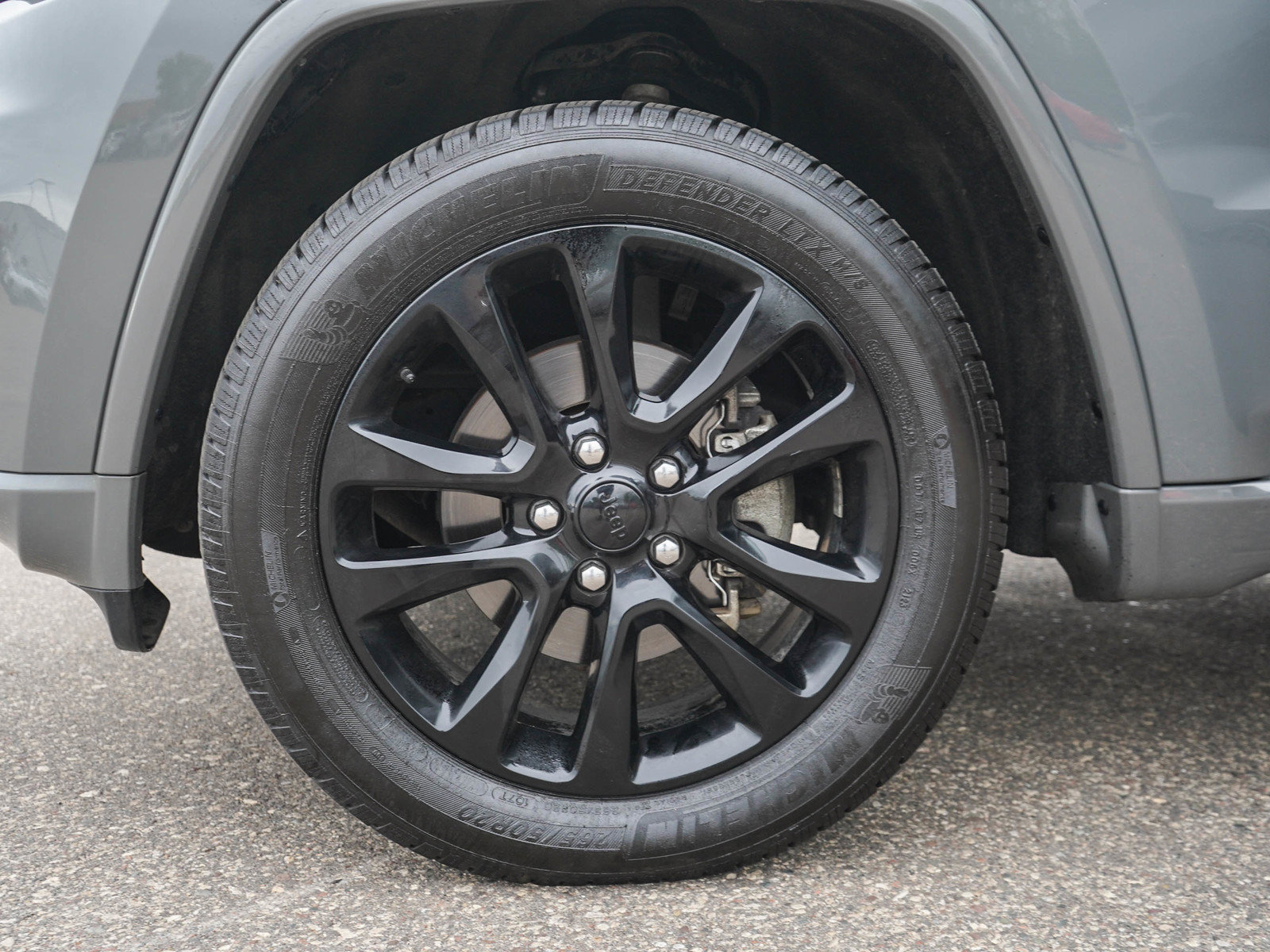 Used 2020 Jeep Grand Cherokee Altitude AWD/4WD image 29