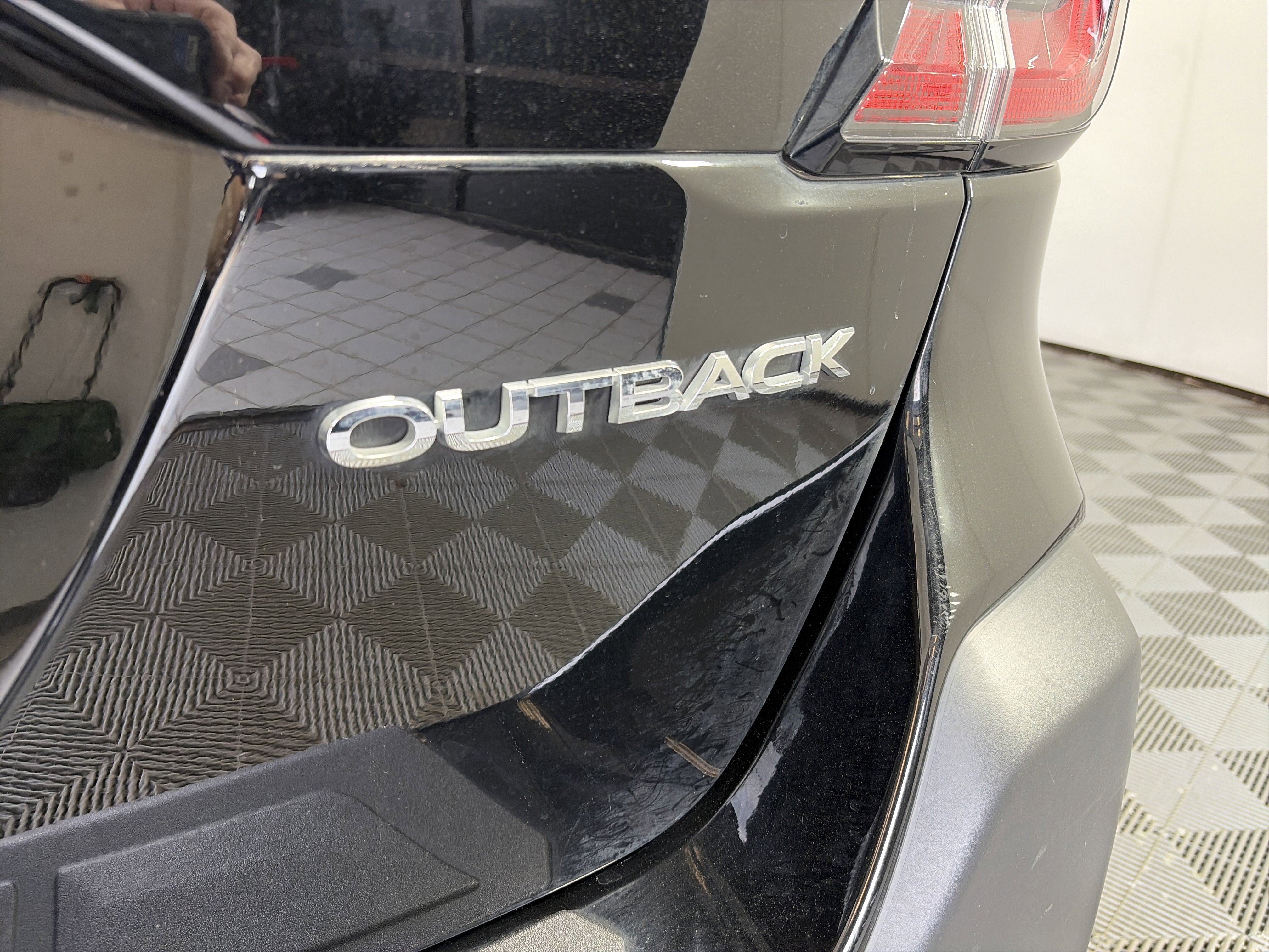 Used 2023 Subaru Outback Limited image 19