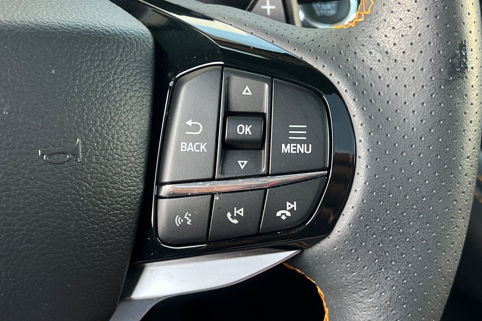 Used 2026 Ford Explorer Tremor w/ Tremor Ultimate Package AWD/4WD image 40