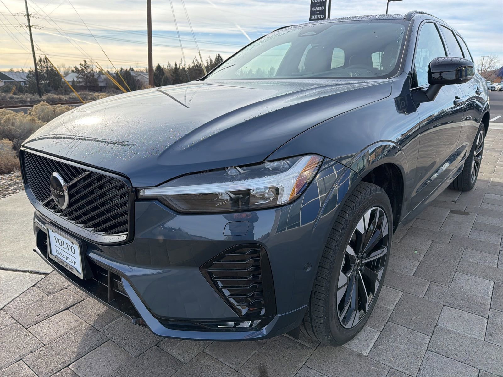 New 2026 Volvo XC60 B5 Plus w/ Protection Package Premier image 6