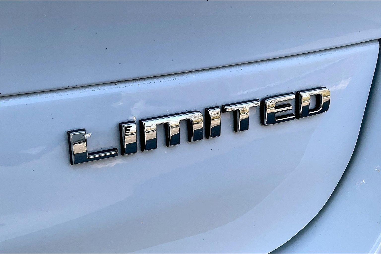 Used 2021 Jeep Grand Cherokee L Limited AWD/4WD image 23