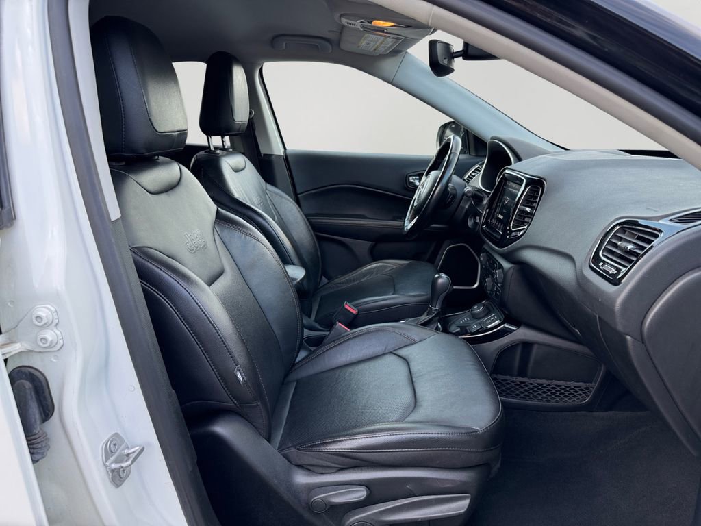 Used 2021 Jeep Compass Limited AWD/4WD image 12