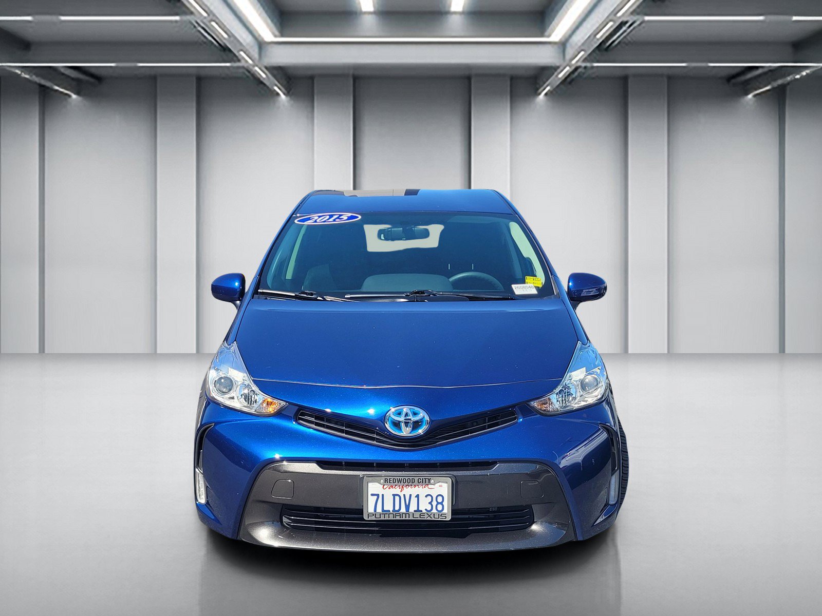 Used 2015 Toyota Prius V Three FWD image 3