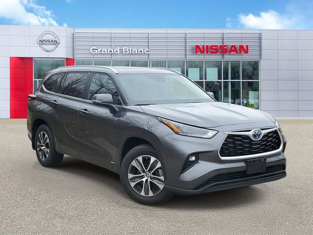 Used 2024 Toyota Highlander XLE