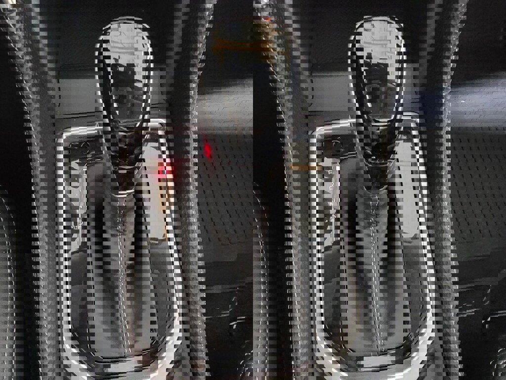 Certified 2024 Subaru Forester Limited image 17