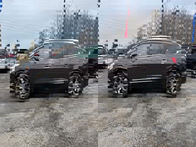 Used 2017 Buick Enclave Leather w/ Enclave Tuscan Edition image 4