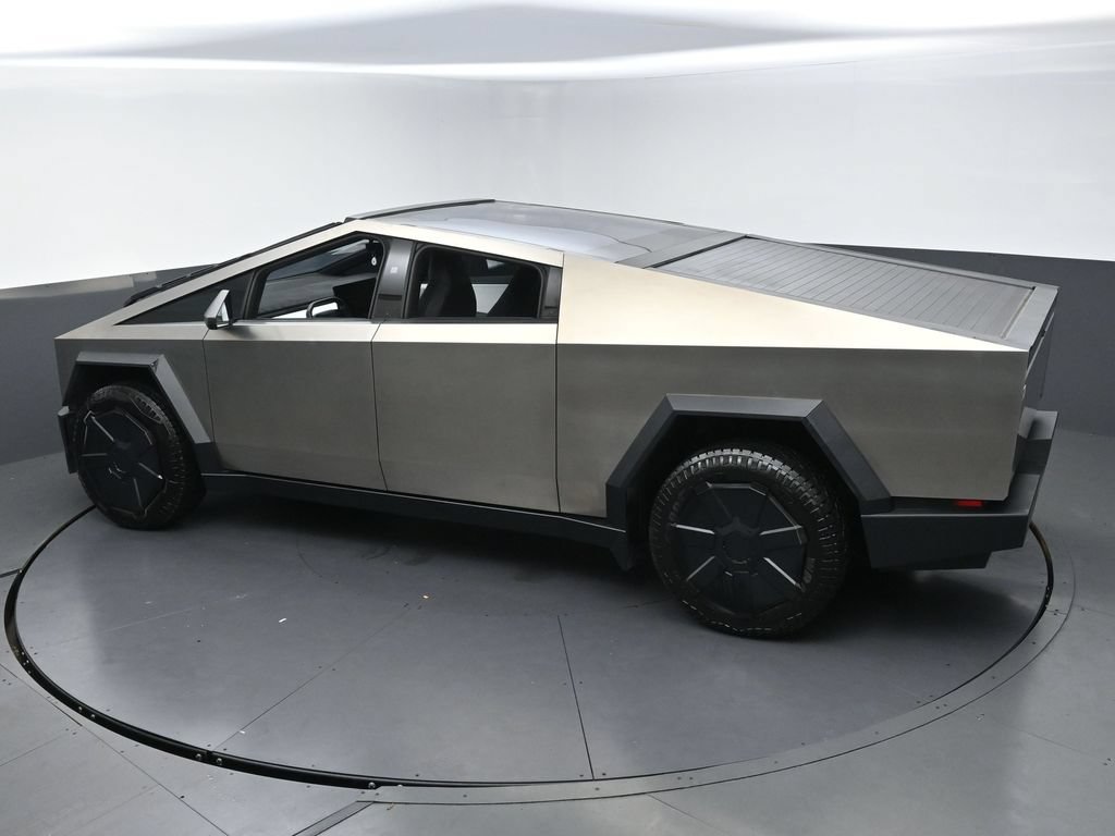 Used 2024 Tesla Cybertruck Cyberbeast AWD/4WD image 41