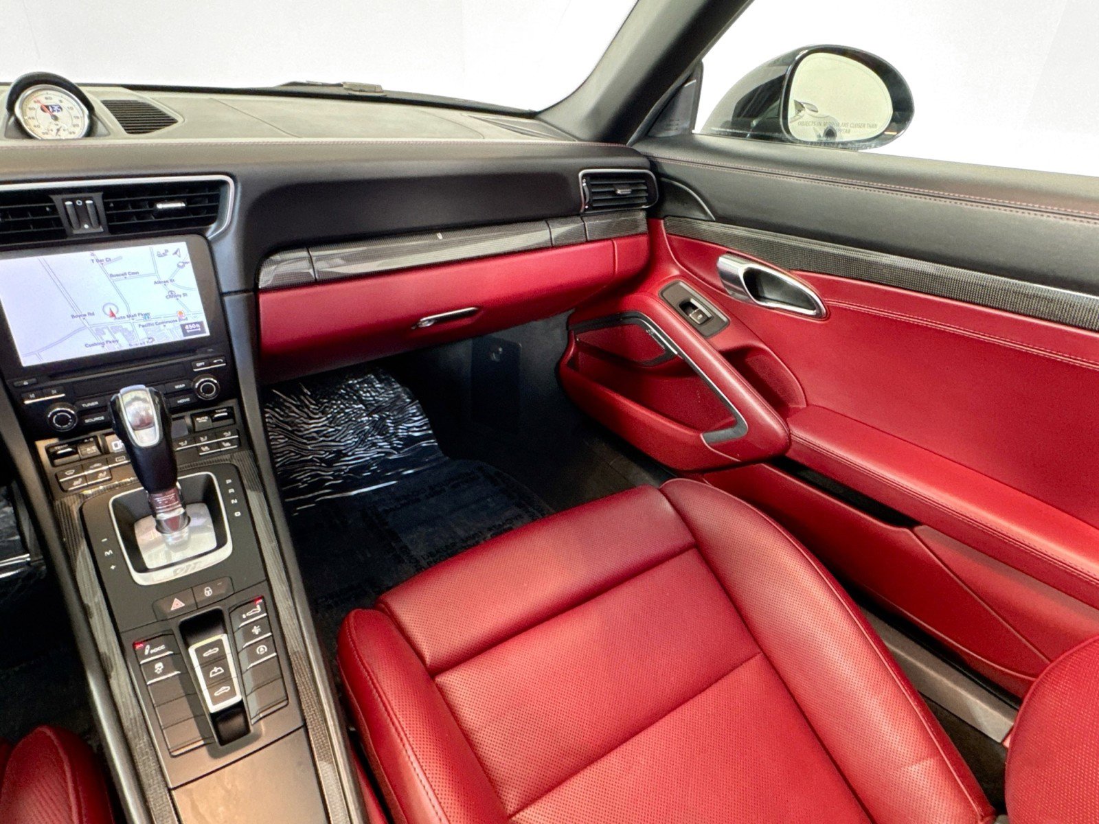 Certified 2018 Porsche 911 Turbo S image 21