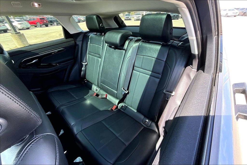 Used 2023 Land Rover Range Rover Evoque S image 36