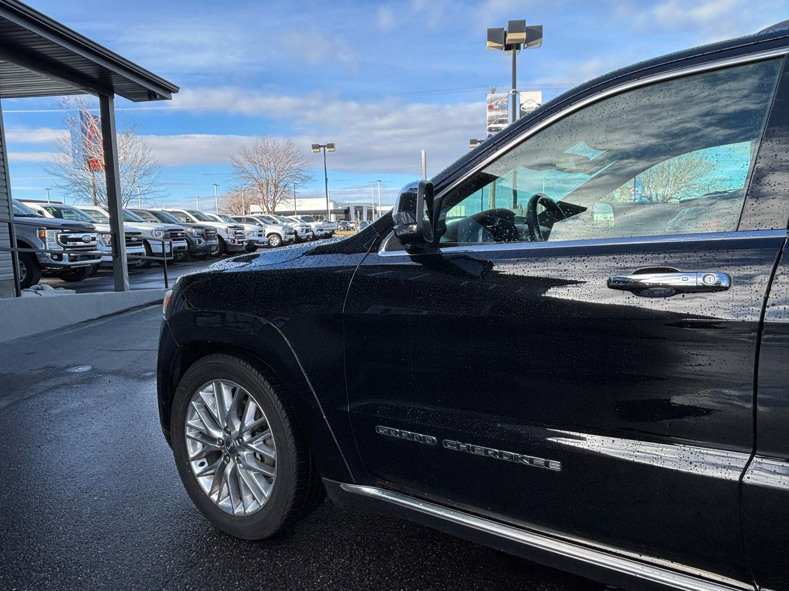 Used 2017 Jeep Grand Cherokee Summit image 6