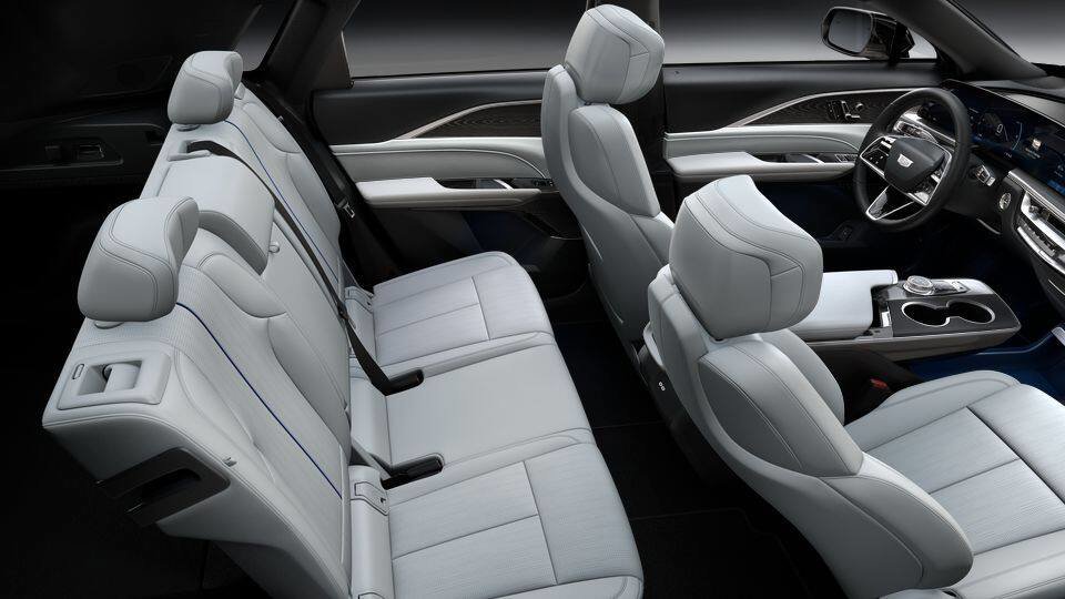 New 2025 Cadillac Lyriq Luxury image 34