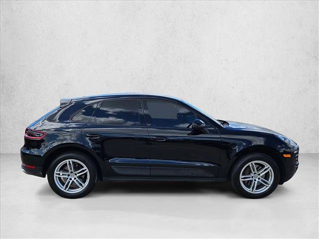 Used 2018 Porsche Macan AWD/4WD image 4