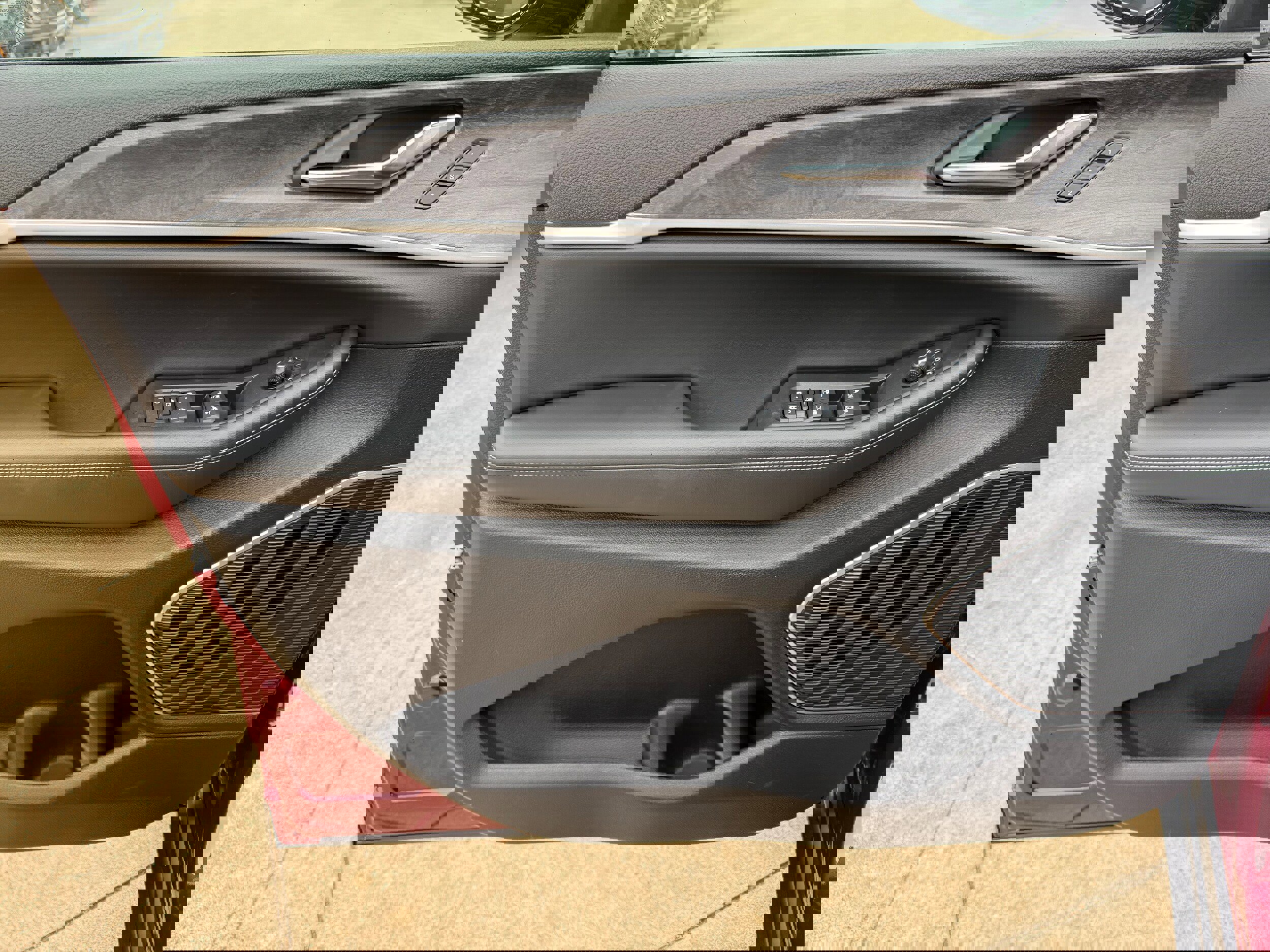 New 2025 Jeep Grand Cherokee L Limited w/ Luxury Tech Group II image 6