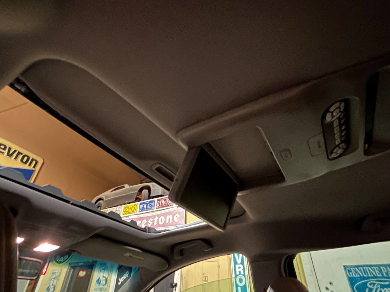 Used 2010 Honda Odyssey EX-L image 14