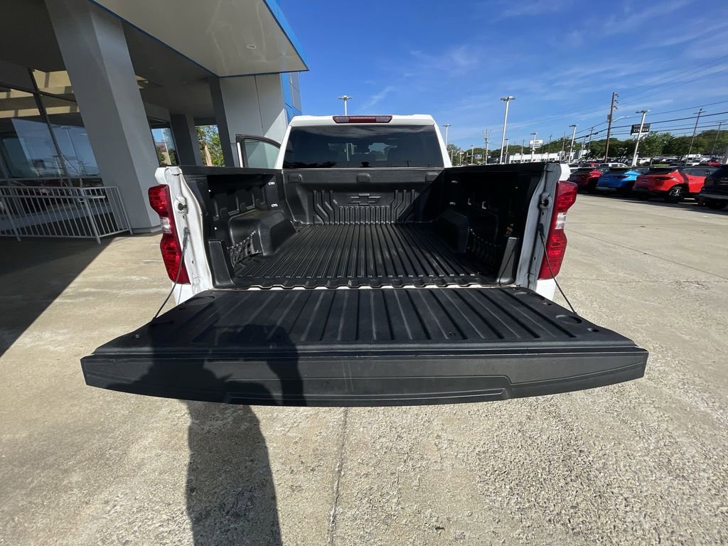 Used 2023 Chevrolet Silverado 1500 Custom AWD/4WD image 24