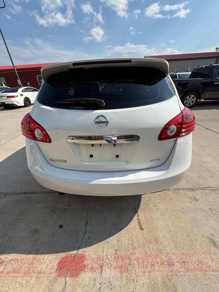 Used 2013 Nissan Rogue S image 26