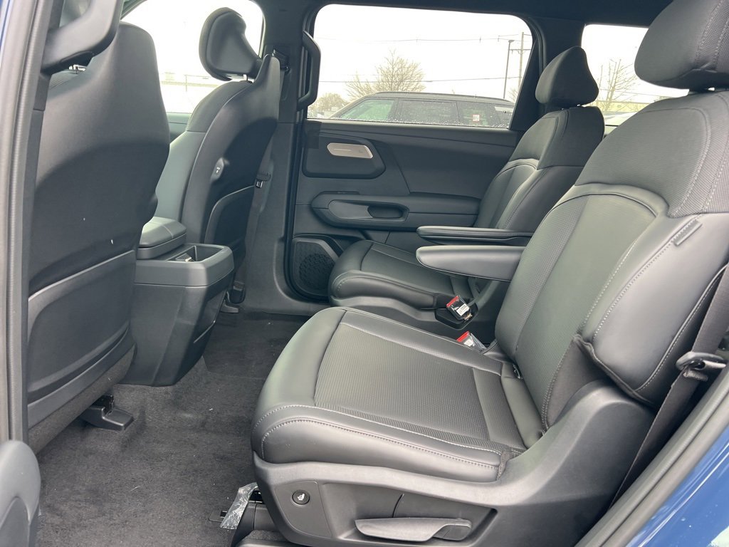 New 2027 Kia Telluride S image 13