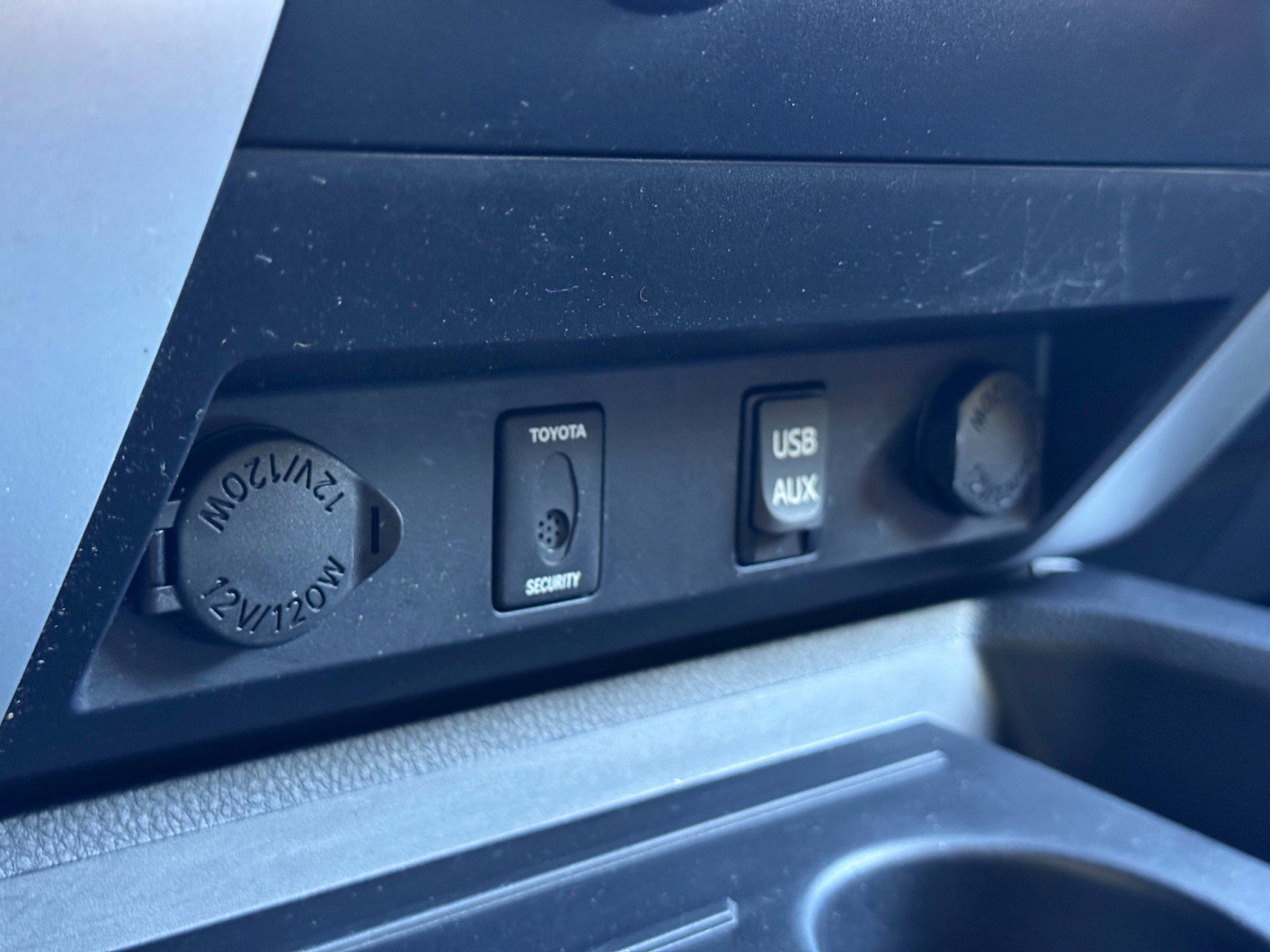 Used 2015 Toyota Tundra 1794 Edition image 30