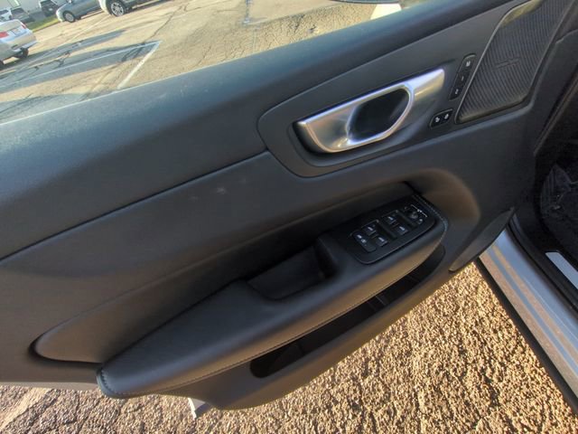 Used 2024 Volvo XC60 T8 Ultimate w/ Protection Package Premier image 15