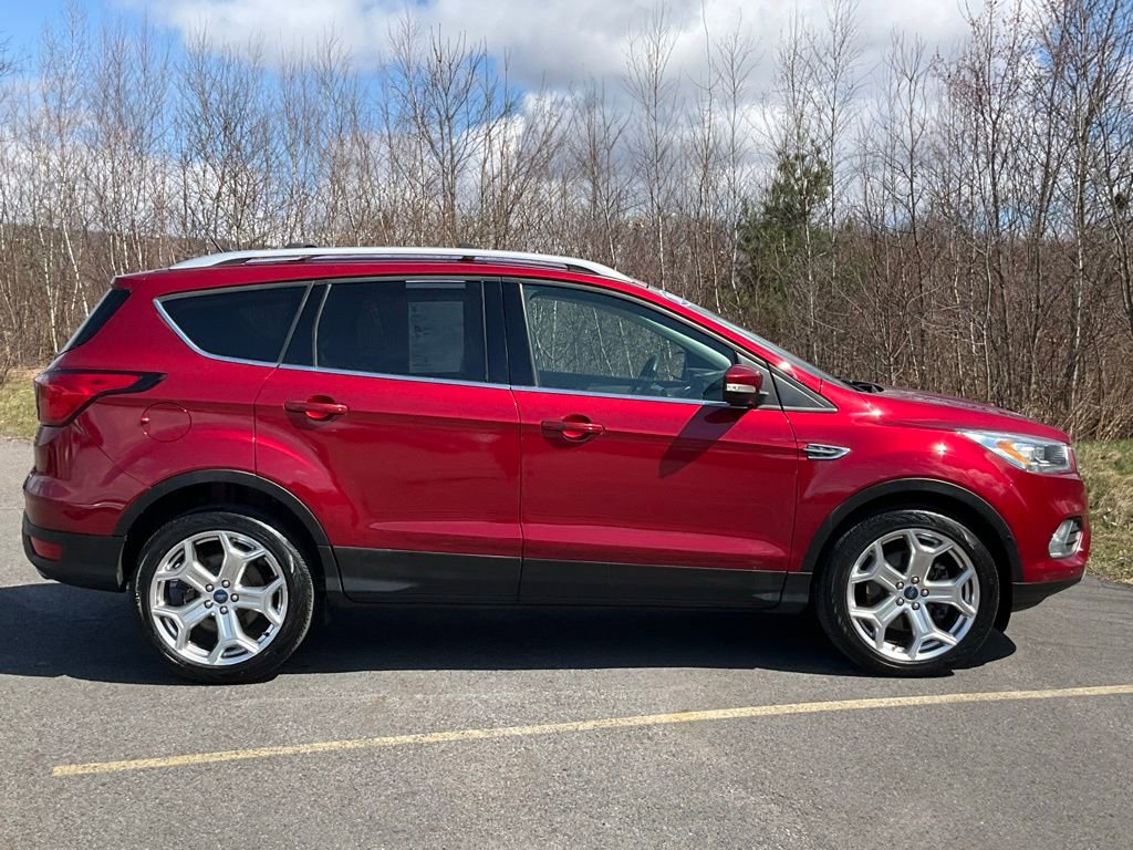 Certified 2019 Ford Escape Titanium image 23
