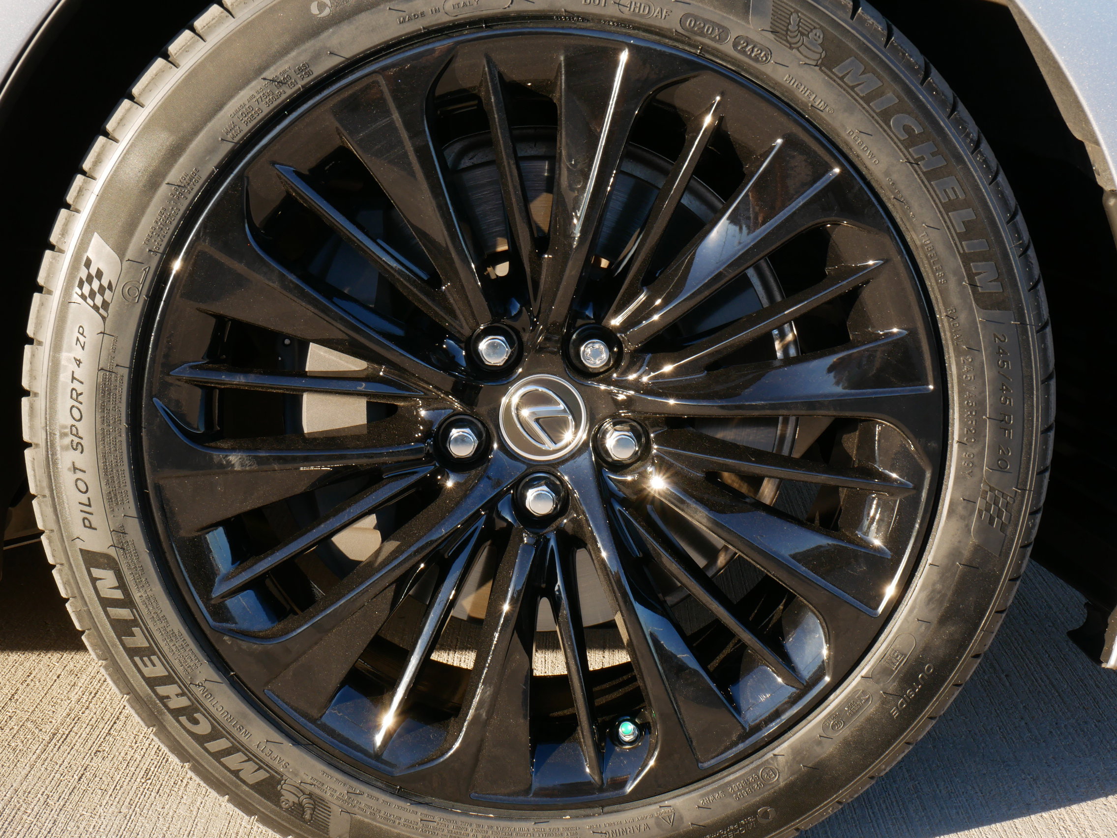 Used 2022 Lexus LS 500 image 21