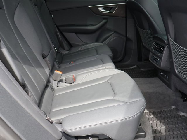 Used 2023 Audi Q8 Premium w/ Black Optic Package AWD/4WD image 26