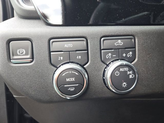 Used 2026 GMC Sierra 1500 SLE w/ Preferred Package image 26