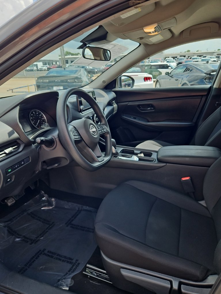 Used 2025 Nissan Sentra S FWD image 12