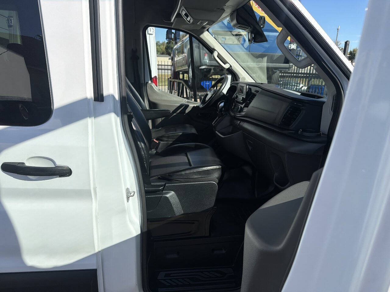 Used 2020 Ford Transit 350 XL RWD image 17