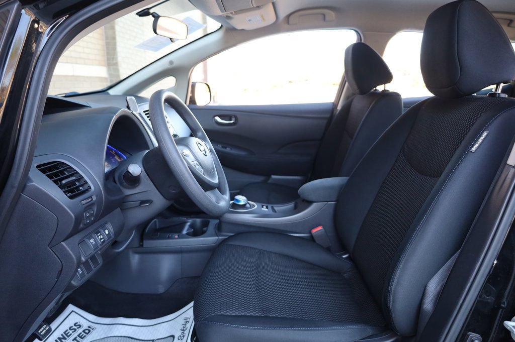 Used 2017 Nissan Leaf S w/ Charge Package image 14