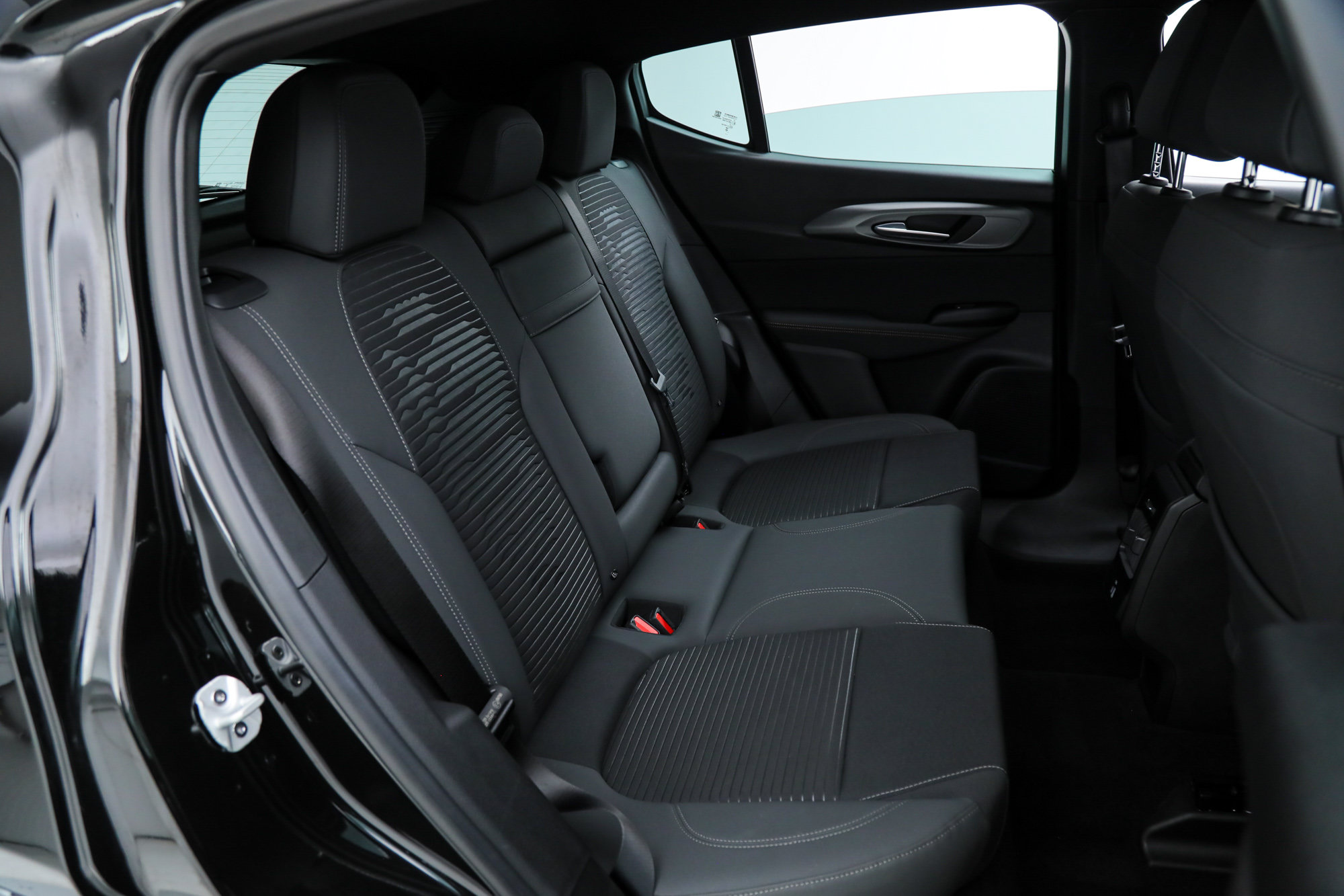 New 2025 Alfa Romeo Tonale AWD/4WD image 13