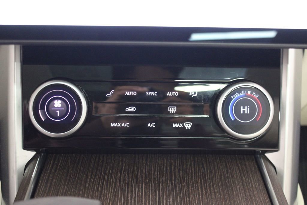 Used 2023 Land Rover Range Rover Autobiography image 26