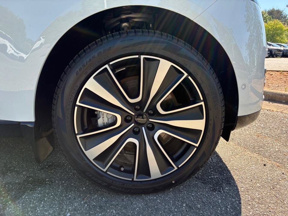 New 2026 Land Rover Range Rover SE AWD/4WD image 25