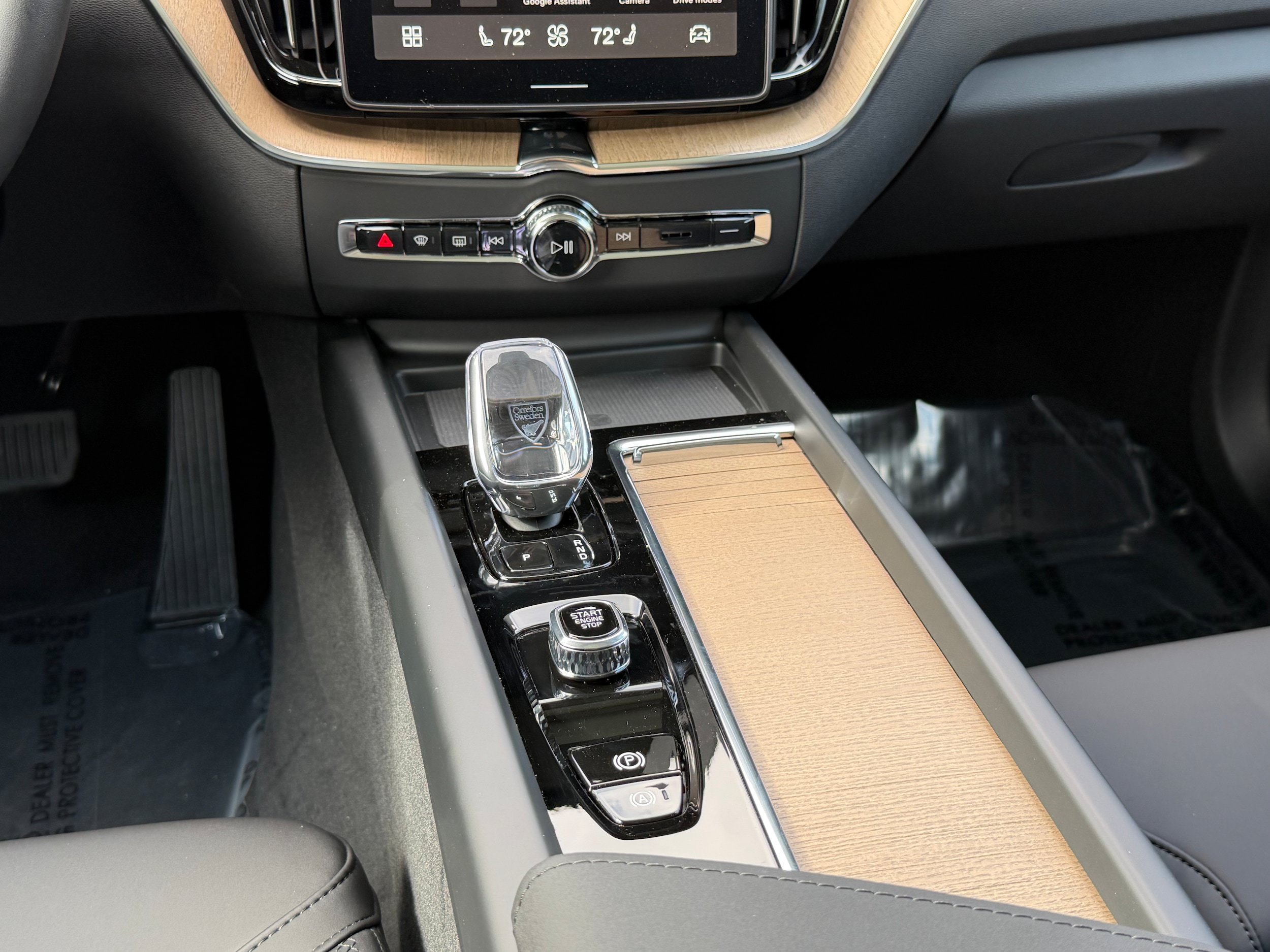 New 2026 Volvo XC60 B5 Core AWD/4WD image 12