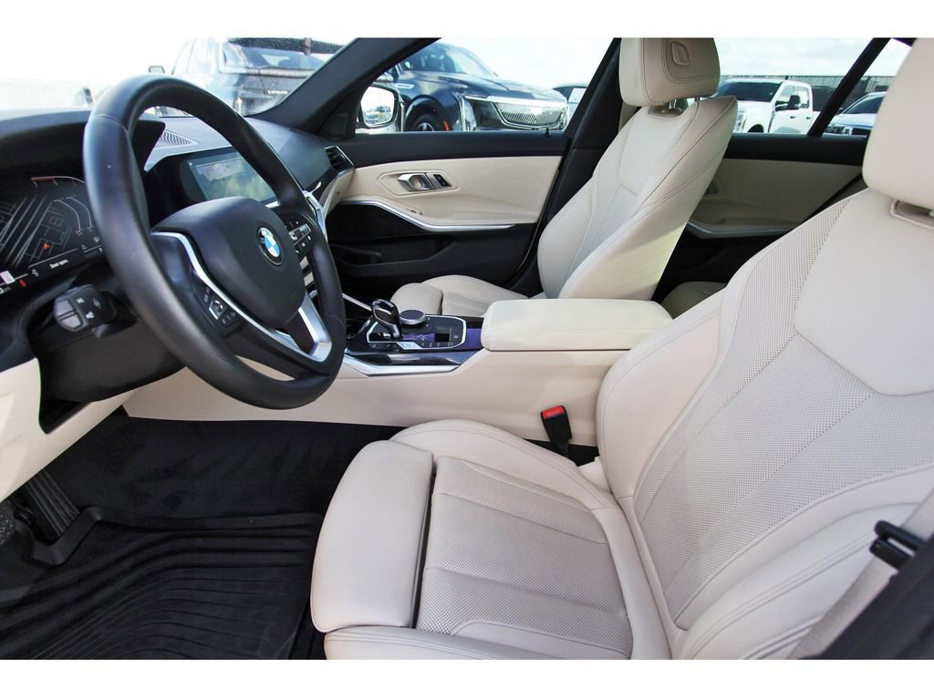 Used 2022 BMW 330i Sedan w/ Driving Assistance Package image 6