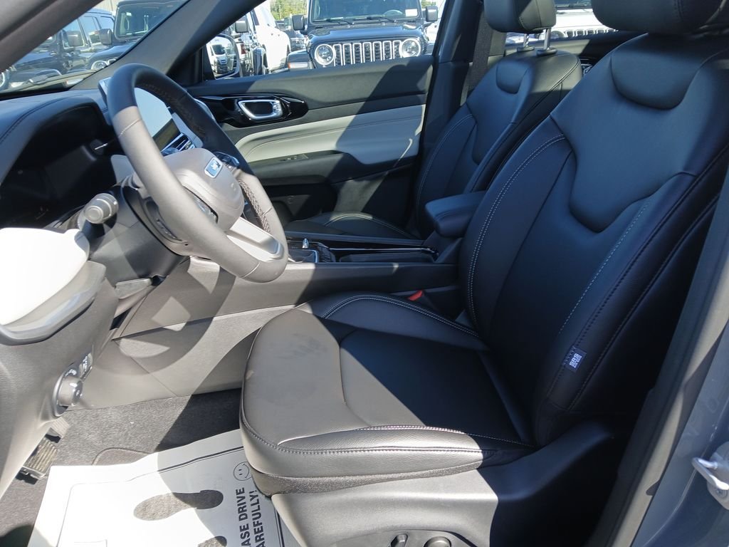 New 2026 Jeep Compass Limited w/ Sun, Sound & Navigation Group AWD/4WD image 10
