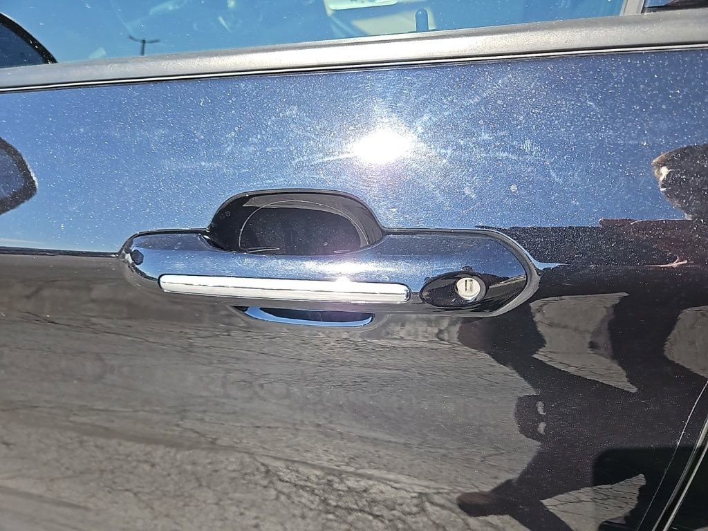 Used 2020 Ford Explorer Limited image 11