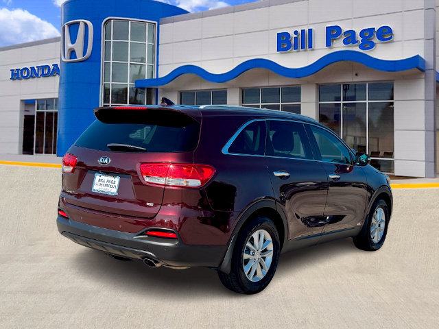 Used 2017 Kia Sorento AWD w/ LX Convenience Package image 7