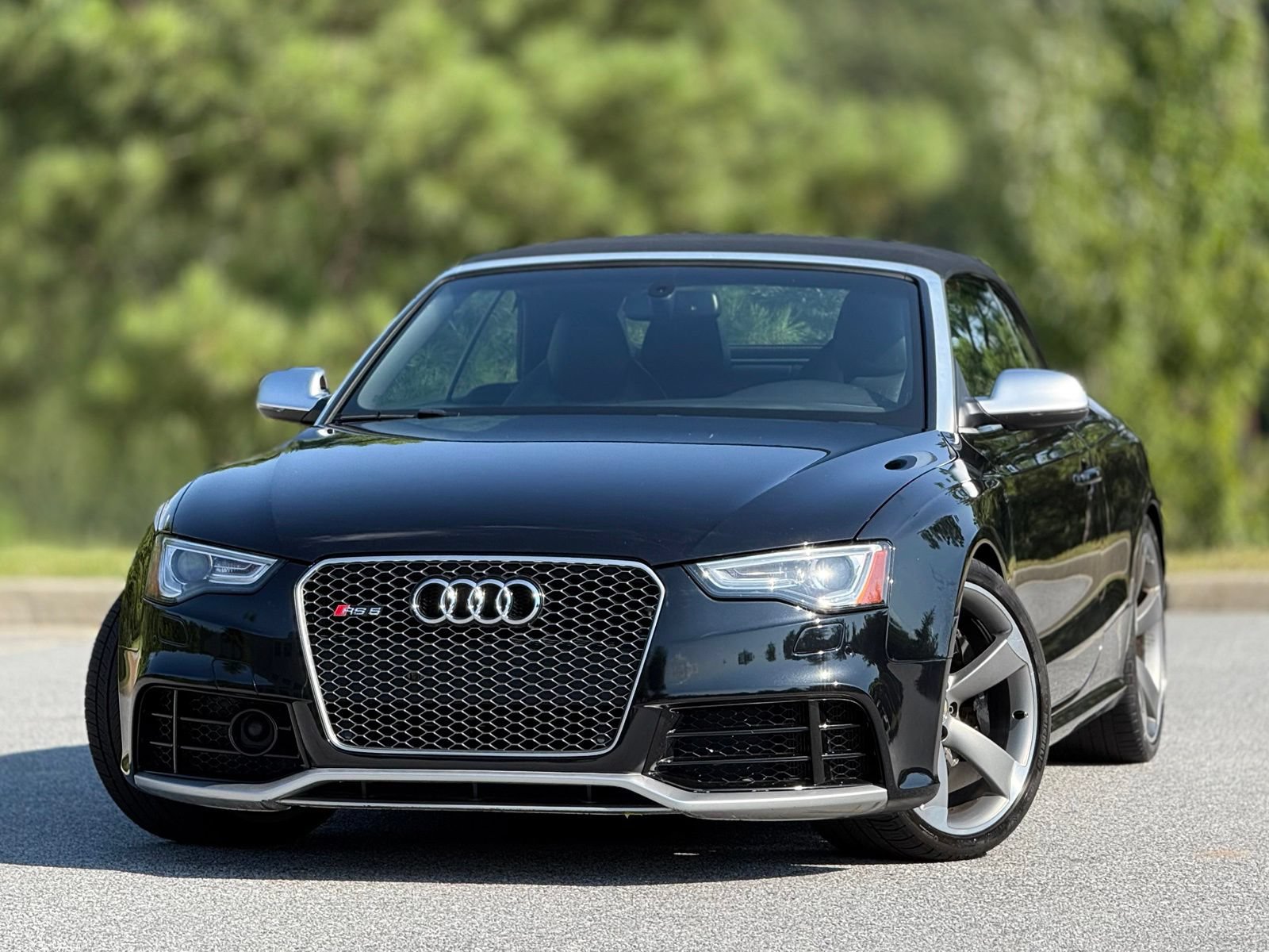 Used 2013 Audi RS 5 Cabriolet w/ Audi MMI Navigation Plus Pkg AWD/4WD image 2