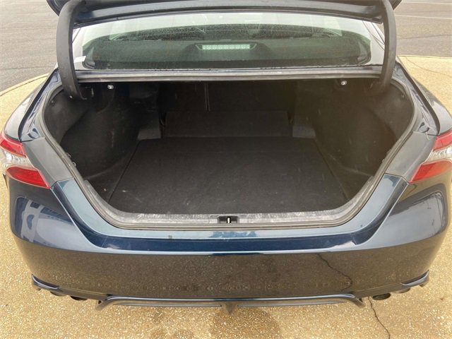Used 2021 Toyota Camry XSE image 8