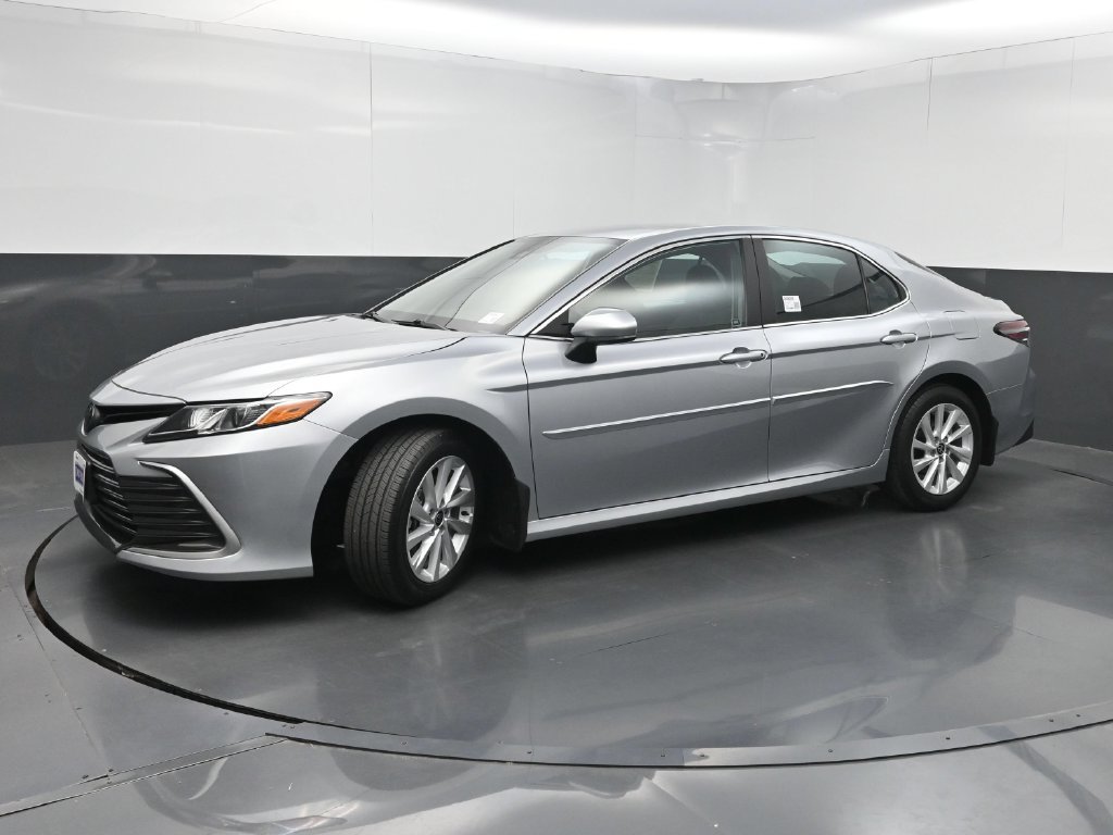 Used 2024 Toyota Camry LE FWD image 20