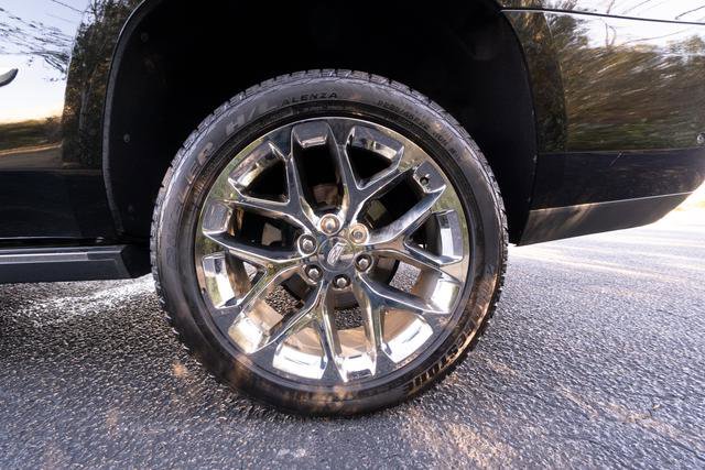 Used 2020 Cadillac Escalade Platinum image 41