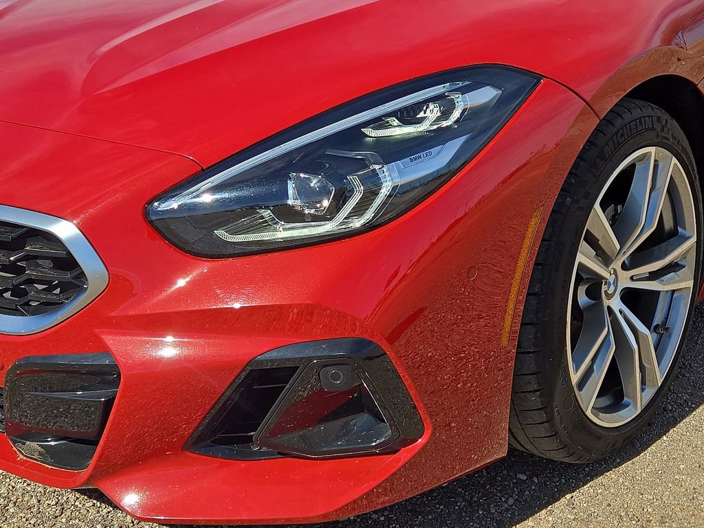 Used 2026 BMW Z4 sDrive30i image 9