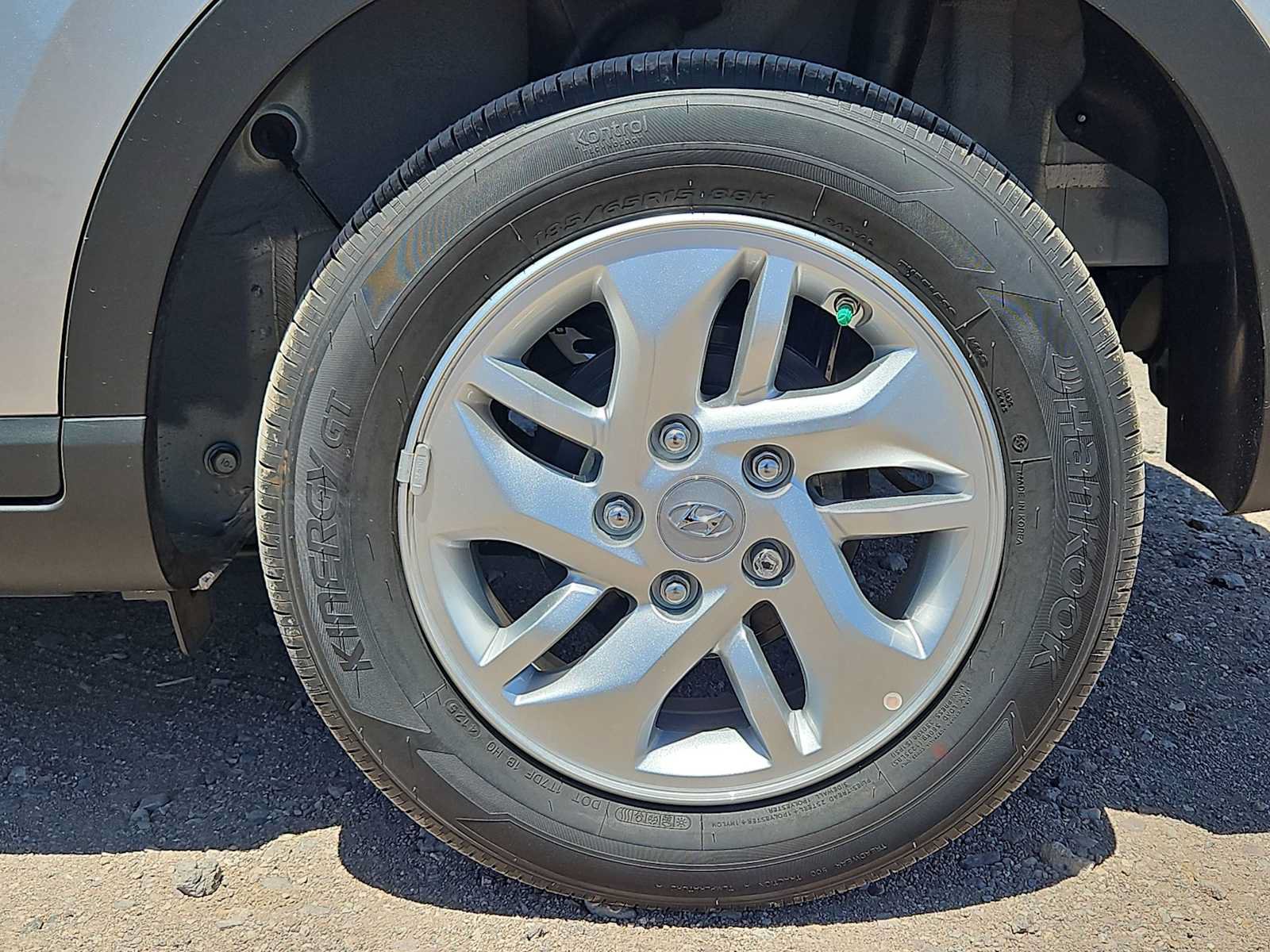Certified 2026 Hyundai Venue SE FWD image 13